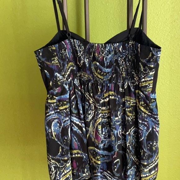 💖New List.. Elle Sweetheart top with spaghetti straps and shirring on the back - Picture 4 of 6